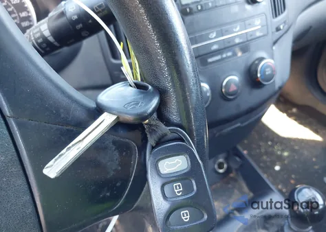 2012 Hyundai Elantra Touring Gls z USA, uszkodzony, nr VIN KMHDB8AE4CU143305